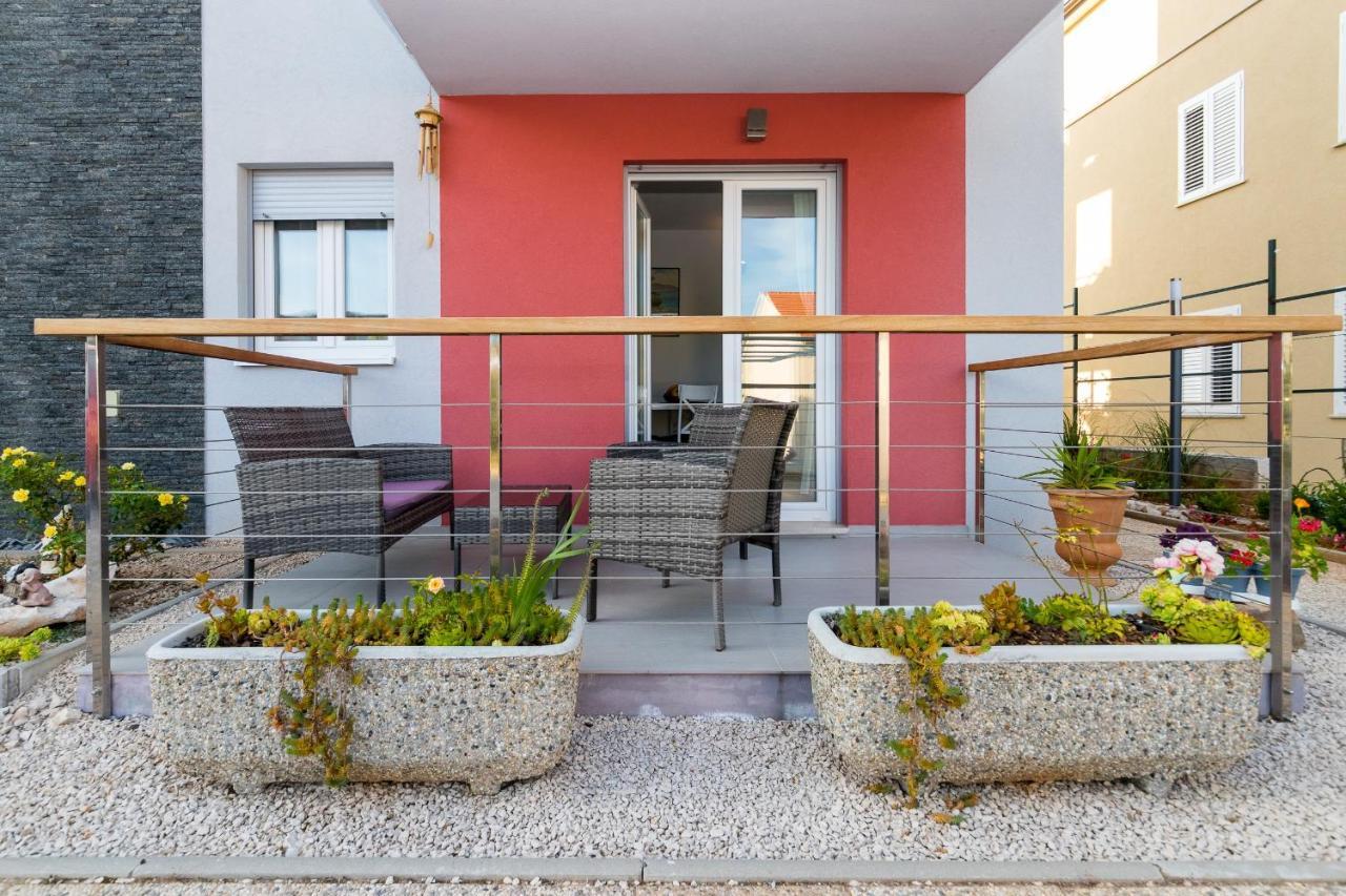 Apartments And Rooms With Parking Space Grebastica, Sibenik - 17831 Eksteriør billede