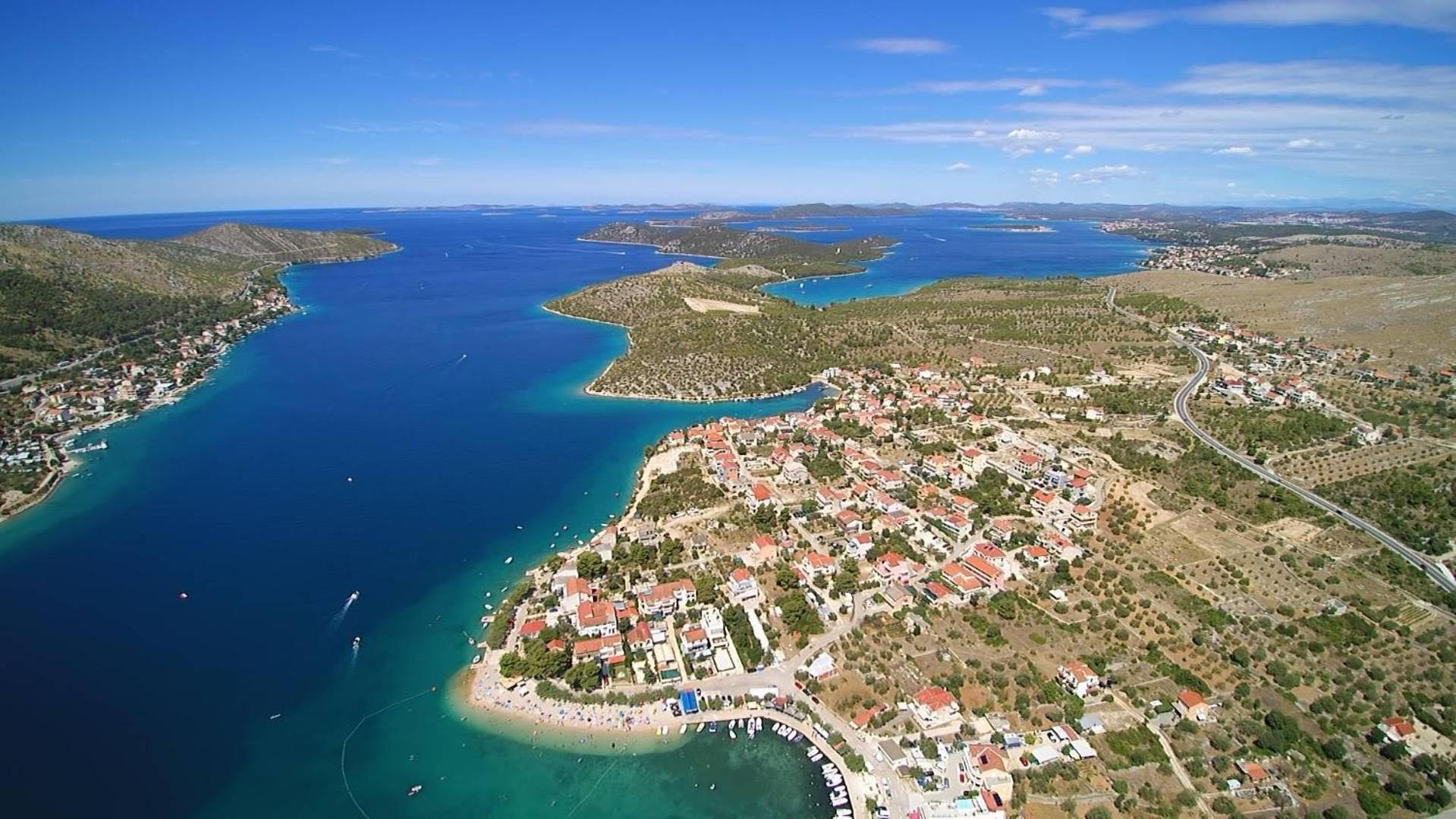 Apartments And Rooms With Parking Space Grebastica, Sibenik - 17831 Eksteriør billede
